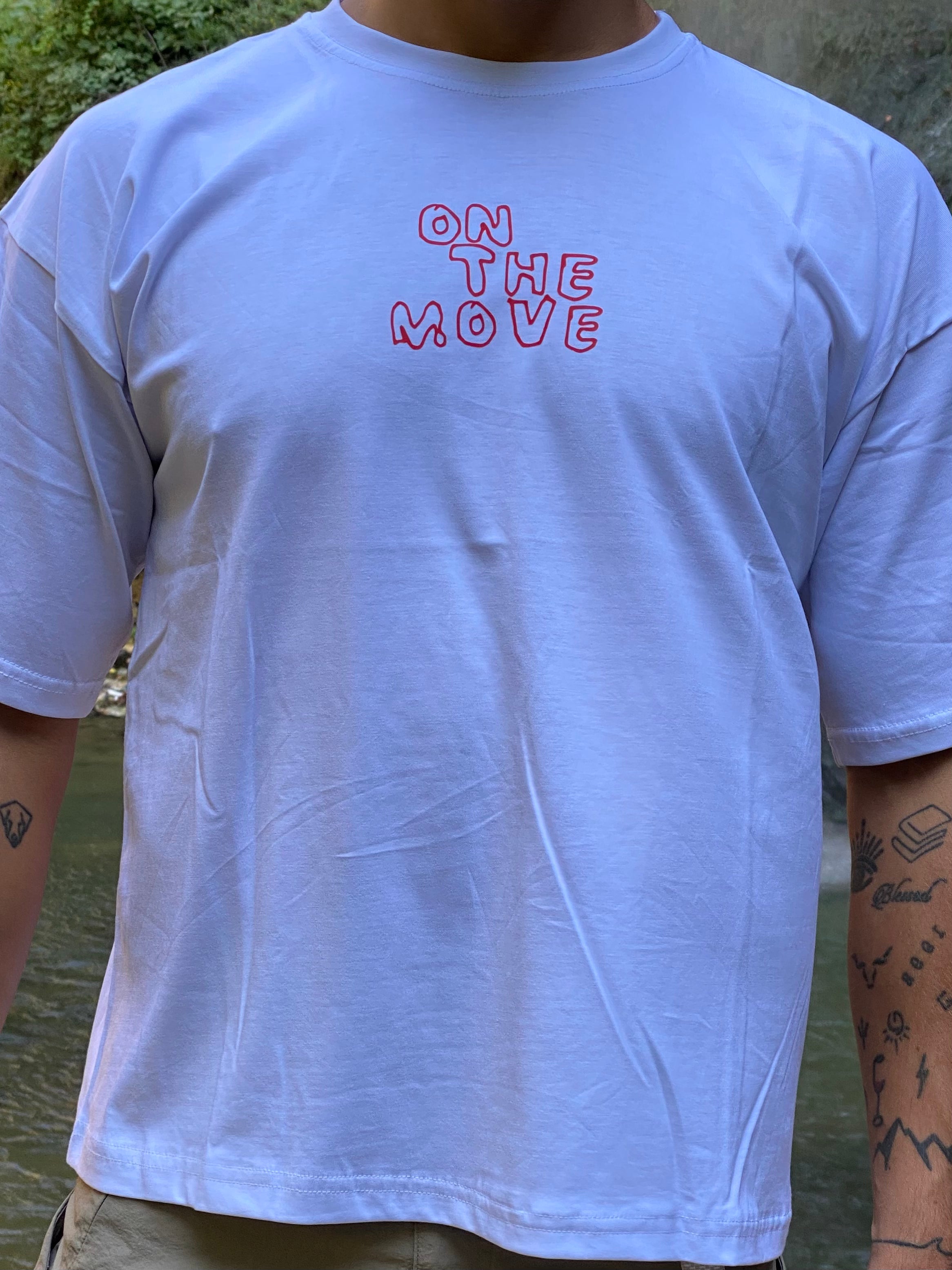 Easily Distracted Tee